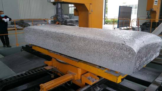 Foam aluminum sawing1